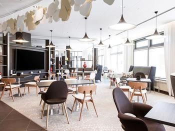 Hotel Lounge