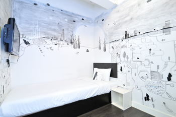 Guestroom