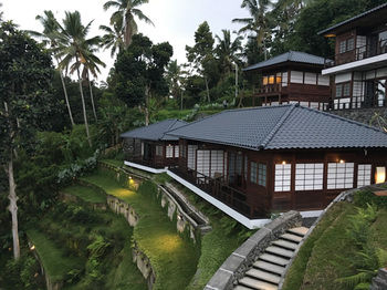 蘇亞拉普拉渡假村及水療中心 Suarapura Resort & Spa