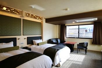 Guestroom
