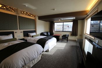 Guestroom