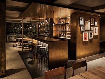 Hotel Bar