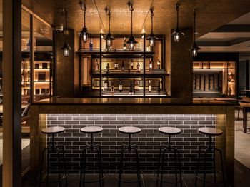 Hotel Bar