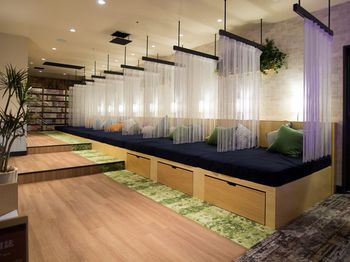Hotel Lounge