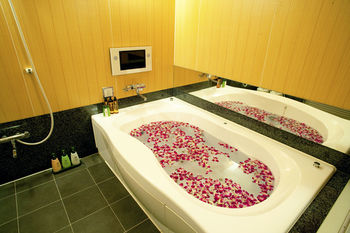 Jetted Tub