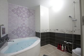 Jetted Tub