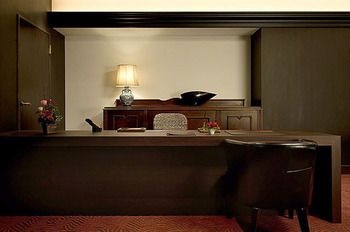 Concierge Desk