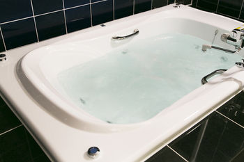 Jetted Tub