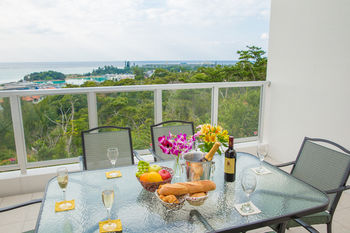 Beach/Ocean View