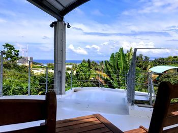 Deep Soaking Bathtub