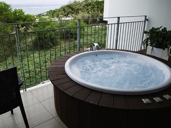 Jetted Tub