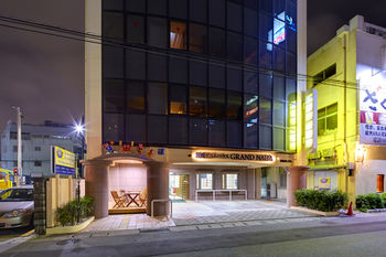 Hotel Front - Evening/Night