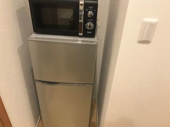 Mini-Refrigerator