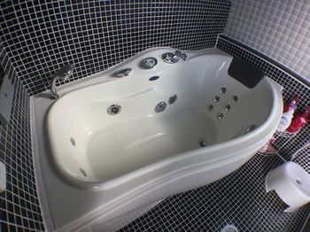 Jetted Tub
