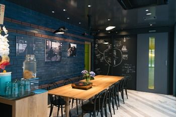 Executive Lounge