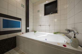 Jetted Tub