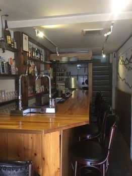 Hotel Bar