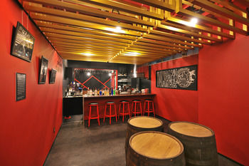 Hotel Bar