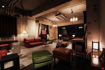 Hotel Lounge