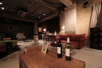 Hotel Lounge