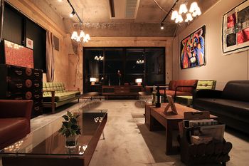 Hotel Lounge