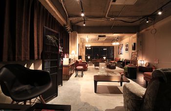 Hotel Lounge
