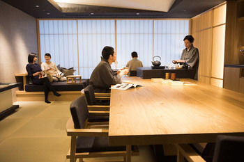 Hotel Lounge