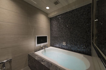 Jetted Tub