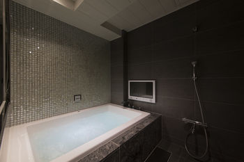 Jetted Tub