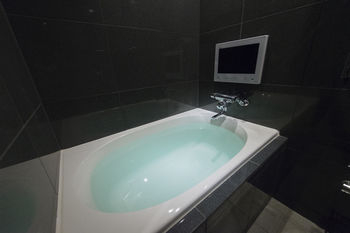Jetted Tub