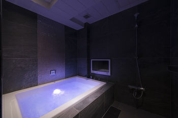 Jetted Tub