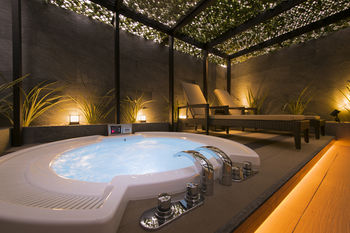 Jetted Tub