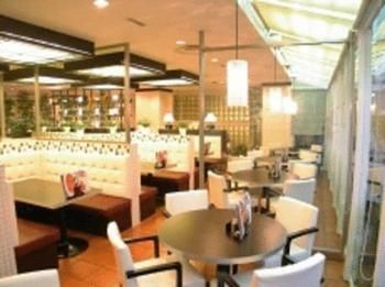 Family Dining