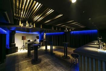 Hotel Bar