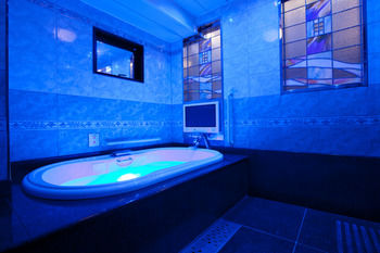 Jetted Tub