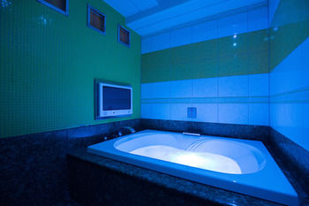 Jetted Tub