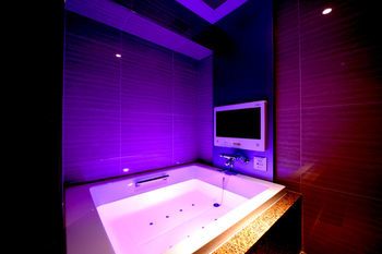 Jetted Tub