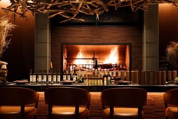 Hotel Lounge