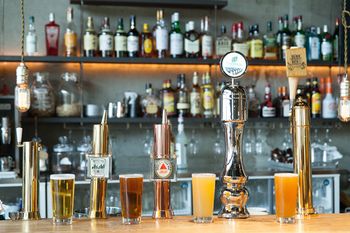 Hotel Bar