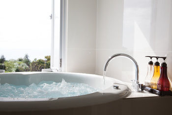 Jetted Tub