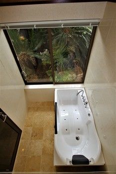 Jetted Tub