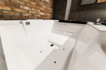 Jetted Tub
