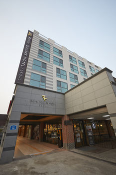 Hotel Front