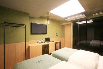 Guestroom