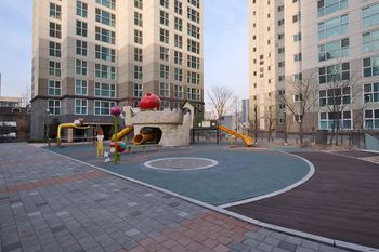 Childrens Play Area - Outdoor