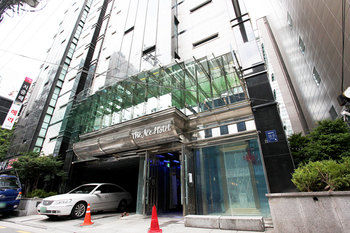 Hotel Front