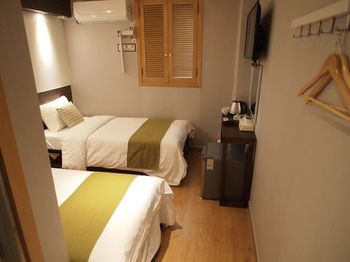 Guestroom