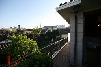 Guestroom View