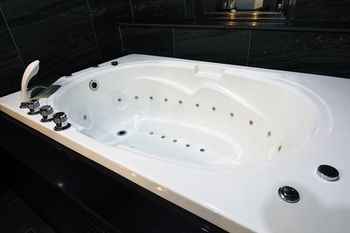 Jetted Tub
