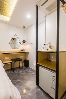 Mini-Refrigerator